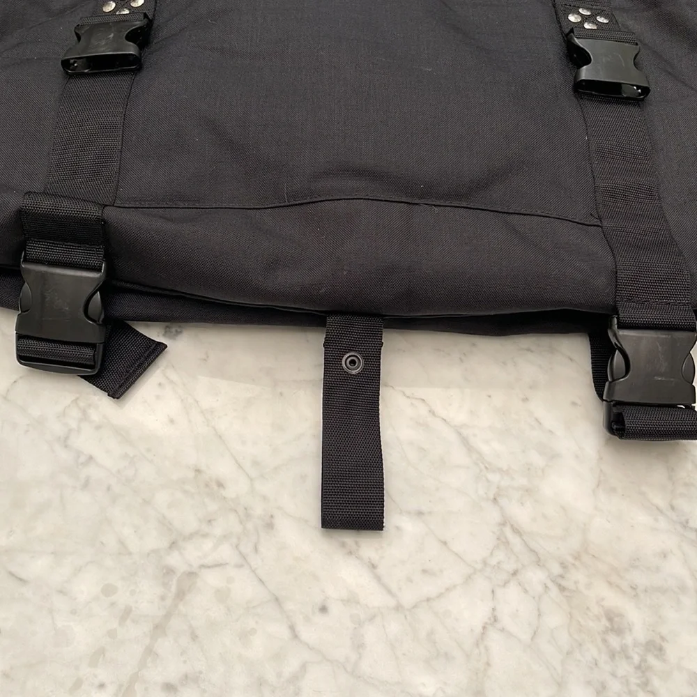 Final sale : The club glove heavy duty garment bag